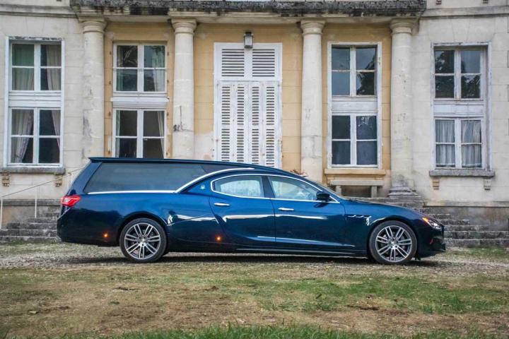 Voitures funéraires à Pithiviers