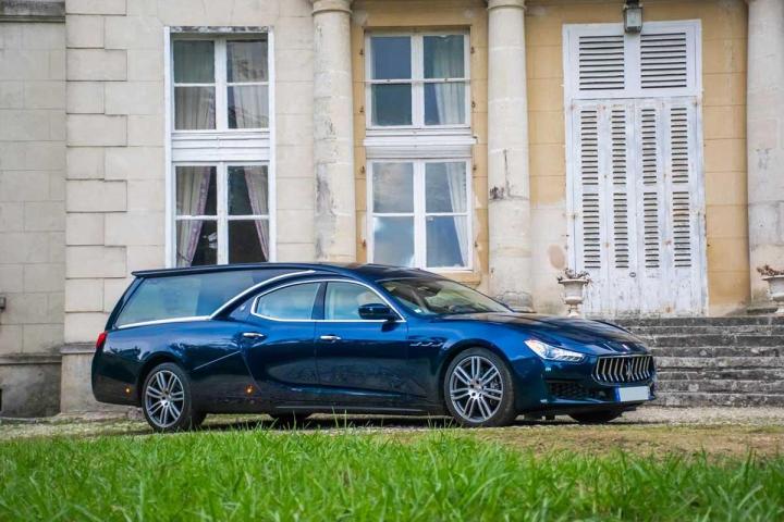 Voitures funéraires à Pithiviers